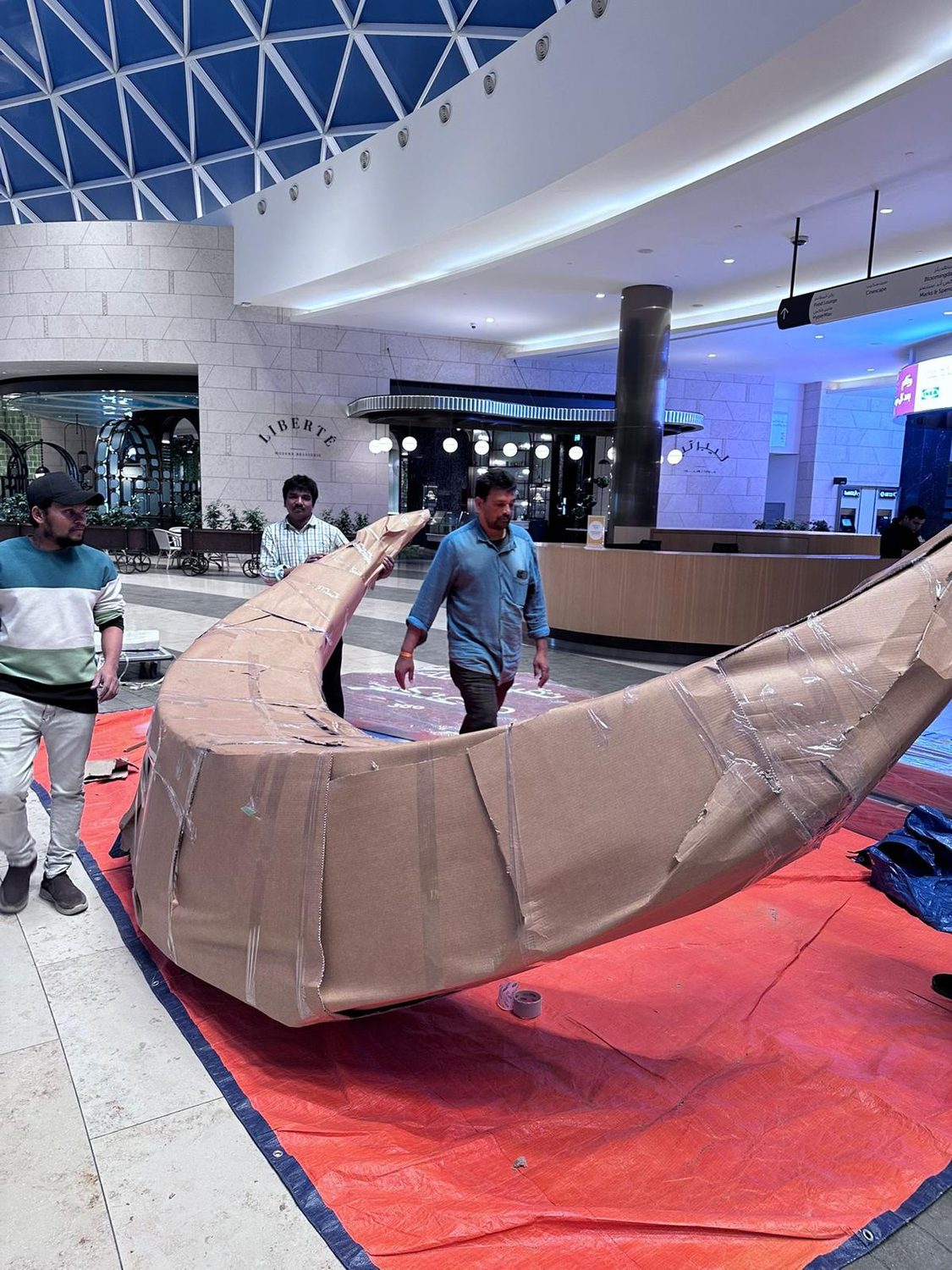 360 Mall Ramadan Crescent Display protection